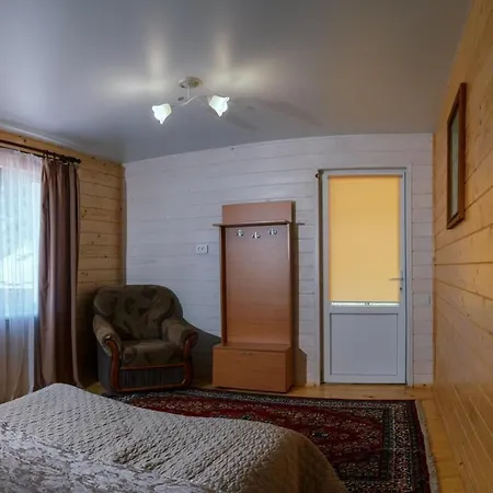 Guest house під соснами