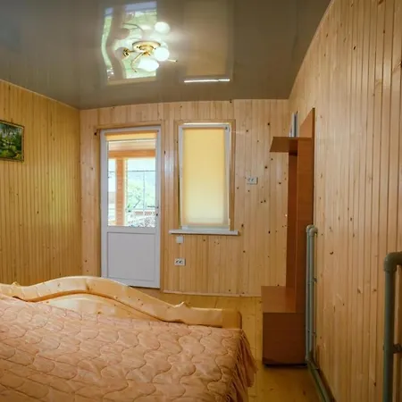 Guest house під соснами