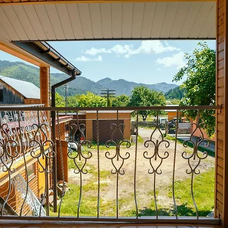 Gasthuis під соснами Krivorovnya