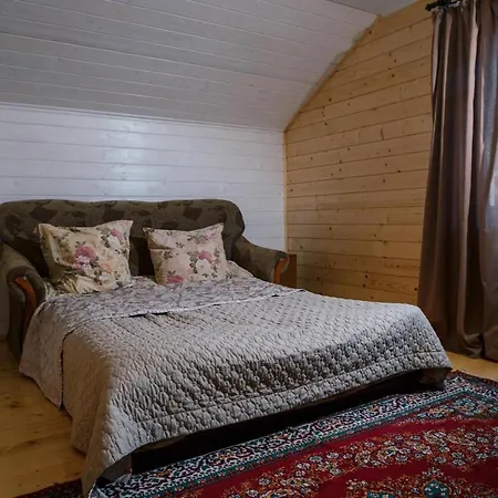 під соснами Krivorovnya